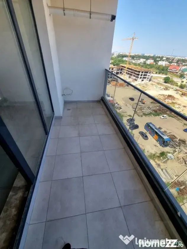 Compozitori -apartament 3 camere decomandat cu loc de par...