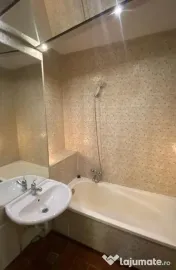 2 camere decomandat, instalații refăcute, 54 mp 
