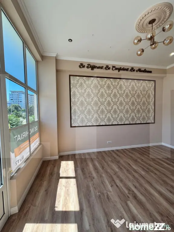 Spatiu comercial, 38 mp, zona Stadion