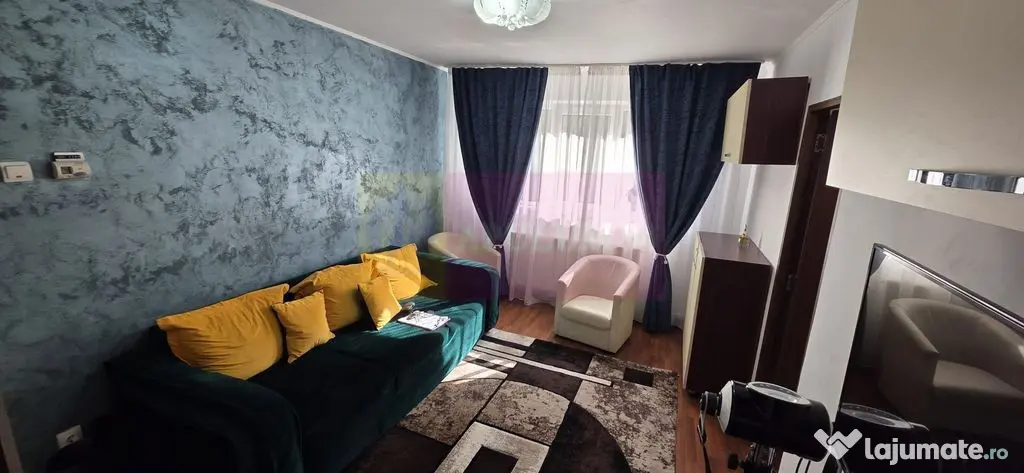 Apartament cu 2 camere, et 1 in Campina