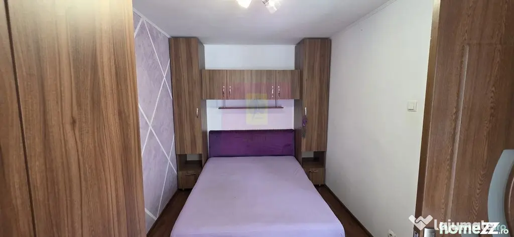 Apartament cu 2 camere, et 1 in Campina