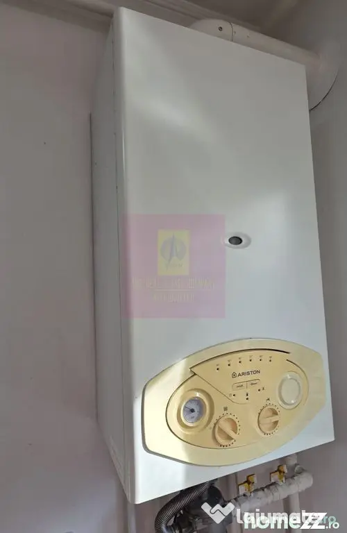 Apartament cu 2 camere, et 1 in Campina