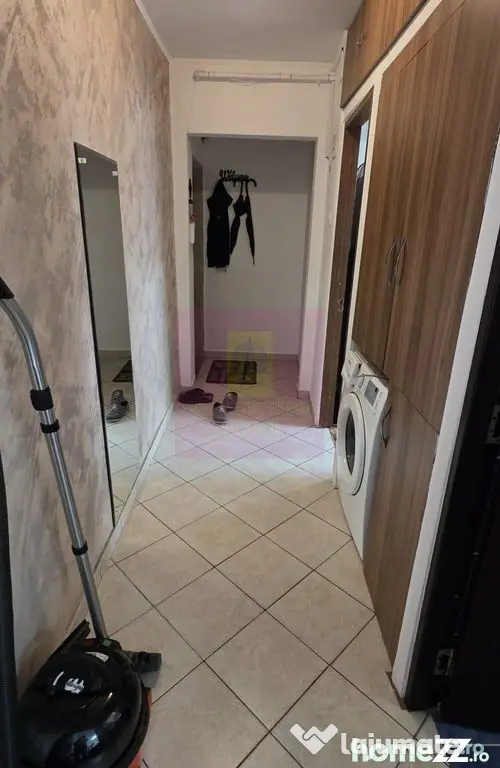 Apartament cu 2 camere, et 1 in Campina