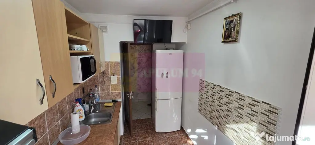 Apartament cu 2 camere, et 1 in Campina