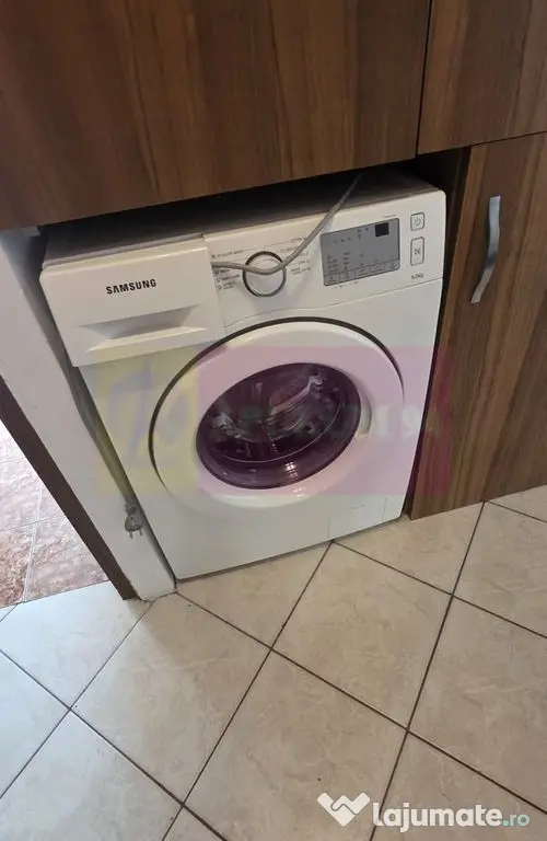 Apartament cu 2 camere, et 1 in Campina