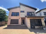 Vila 5 camere cu piscina Buftea