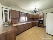 Vila 5 camere cu piscina Buftea 