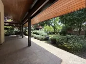 Casa unica in Timisoara: 5 camere - 3 bai - 2 garaje - 95... 