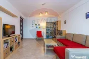 Apartament 2 camere spatios zona centrala OTOPENI