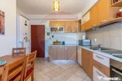Apartament 2 camere spatios zona centrala OTOPENI