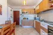Apartament 2 camere spatios zona centrala OTOPENI 