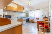 Apartament 2 camere spatios zona centrala OTOPENI 