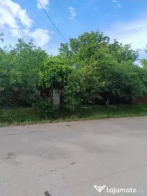Vand casa locuibilă Izvoarele