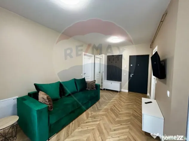 De închiriat: apartament cu 2 camere strada Daliei