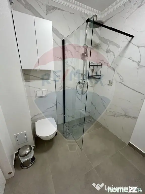 De închiriat: apartament cu 2 camere strada Daliei