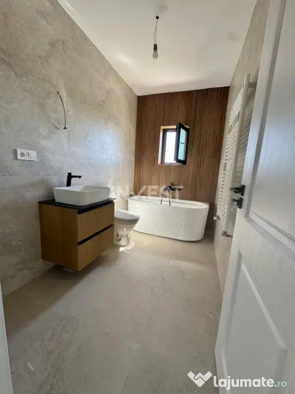 DUPLEX 3 CAMERE, 2 BAI, 250 MP TEREN, VOROVESTI-MIROSLAVA