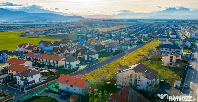 TEREN INTRAVILAN | 885 MP | GHIMBAV | VIEW POSTĂVARU | C...