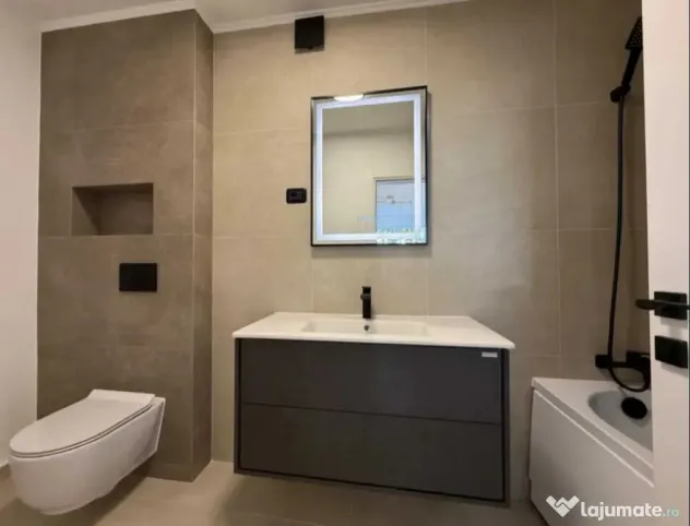 Apartament 2 camere | Renovat | Curte Privata + Garaj | Brasovul Vechi