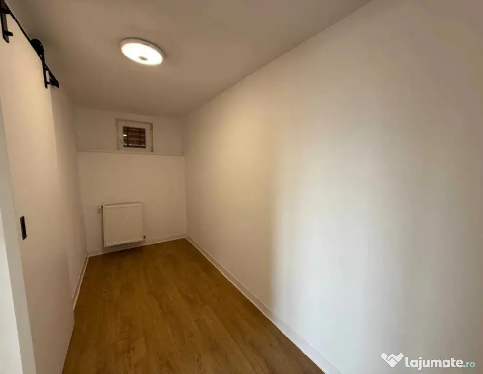 Apartament 2 camere | Renovat | Curte Privata + Garaj | Brasovul Vechi