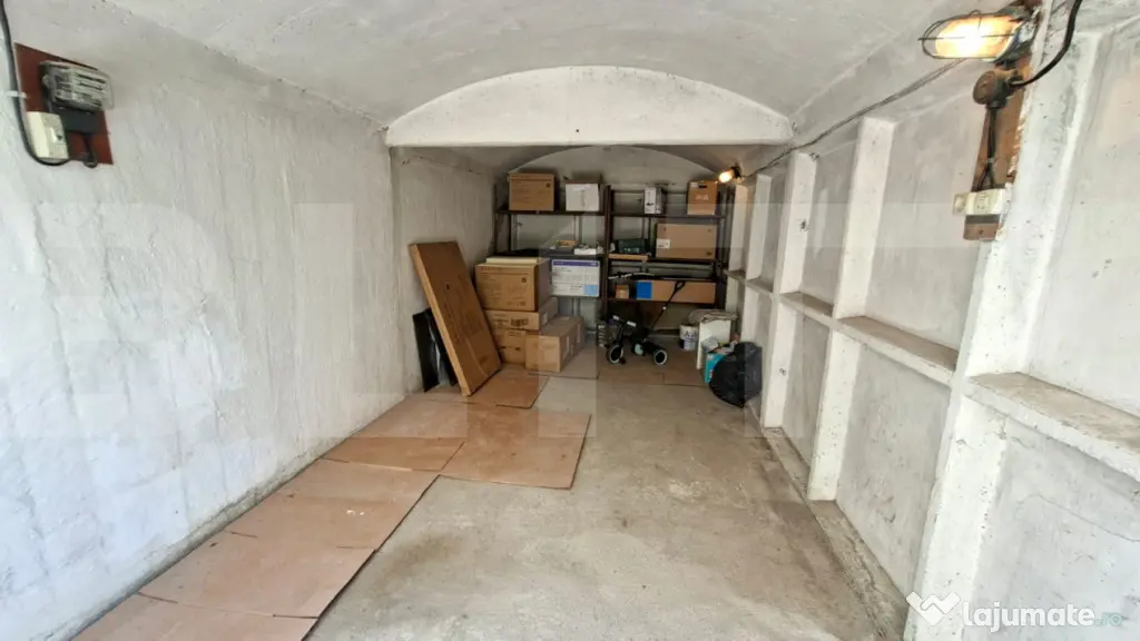 Garaj spatios, str. Crangului