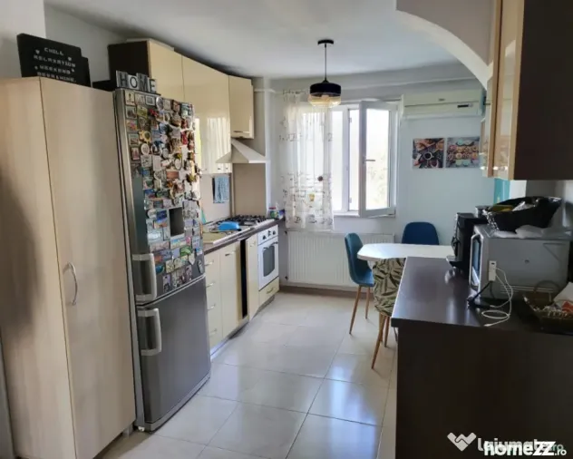 Apartament 4 camere, decomandat, 80 mp, zona Calea Bucuresti - Craiova (Dolj)