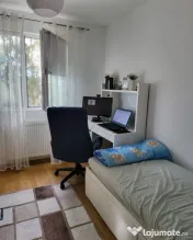 Apartament 4 camere, decomandat, 80 mp, zona Calea Bucuresti