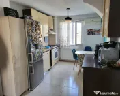 Apartament 4 camere, decomandat, 80 mp, zona Calea Bucuresti