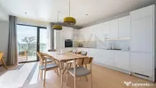 PENTHOUSE SUPERB l MOBILAT DESIGN l TERASA l VEDERE LAC P... 