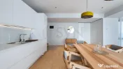 PENTHOUSE SUPERB l MOBILAT DESIGN l TERASA l VEDERE LAC P...