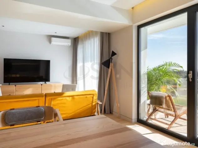 PENTHOUSE SUPERB l MOBILAT DESIGN l TERASA l VEDERE LAC P...