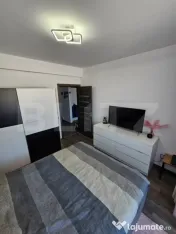 Apartament 2 camere decomandat, terasa 27mp, 2 parcari, zona