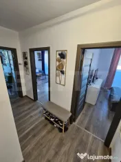 Apartament 2 camere decomandat, terasa 27mp, 2 parcari, zona