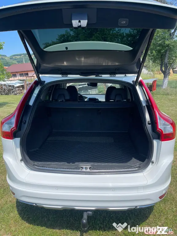 VOLVO XC60 2016 — imagine 4