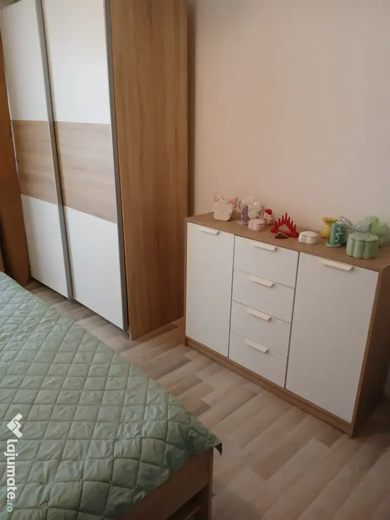 Vând apartament cu 2 camere central