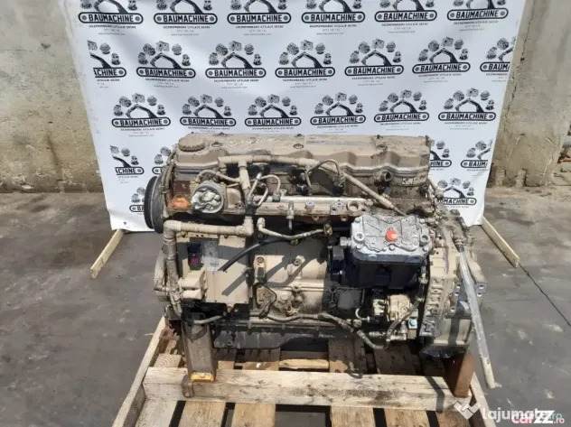 Motor Cummins QSB 6.7 pentru excavator pe senile Komatsu PC210-8