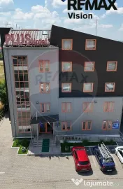Hotel + Hala de inchiriat in zona Ford 