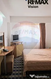 Hotel + Hala de inchiriat in zona Ford 