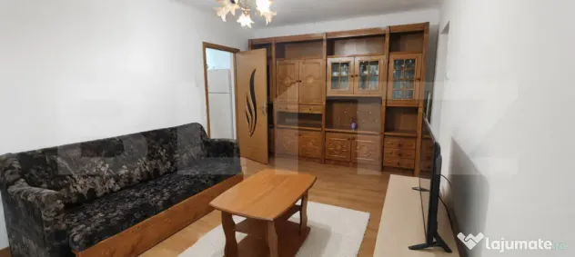 Apartament - 3 camere - etaj intermediar, zona Lama