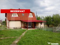 Casă familială cu curte și grădină, sat Mărcus, com. D