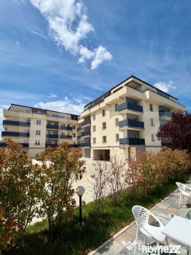 Apartament 3 camere, 72 mp, loc de parcare inclus, complex S - Targoviste (Dambovita)
