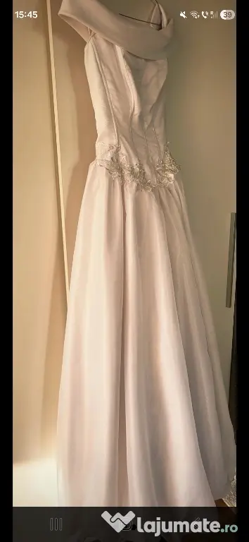 Rochie mireasă elegantă tip corset