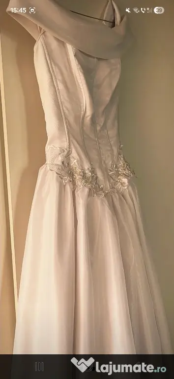 Rochie mireasă elegantă tip corset