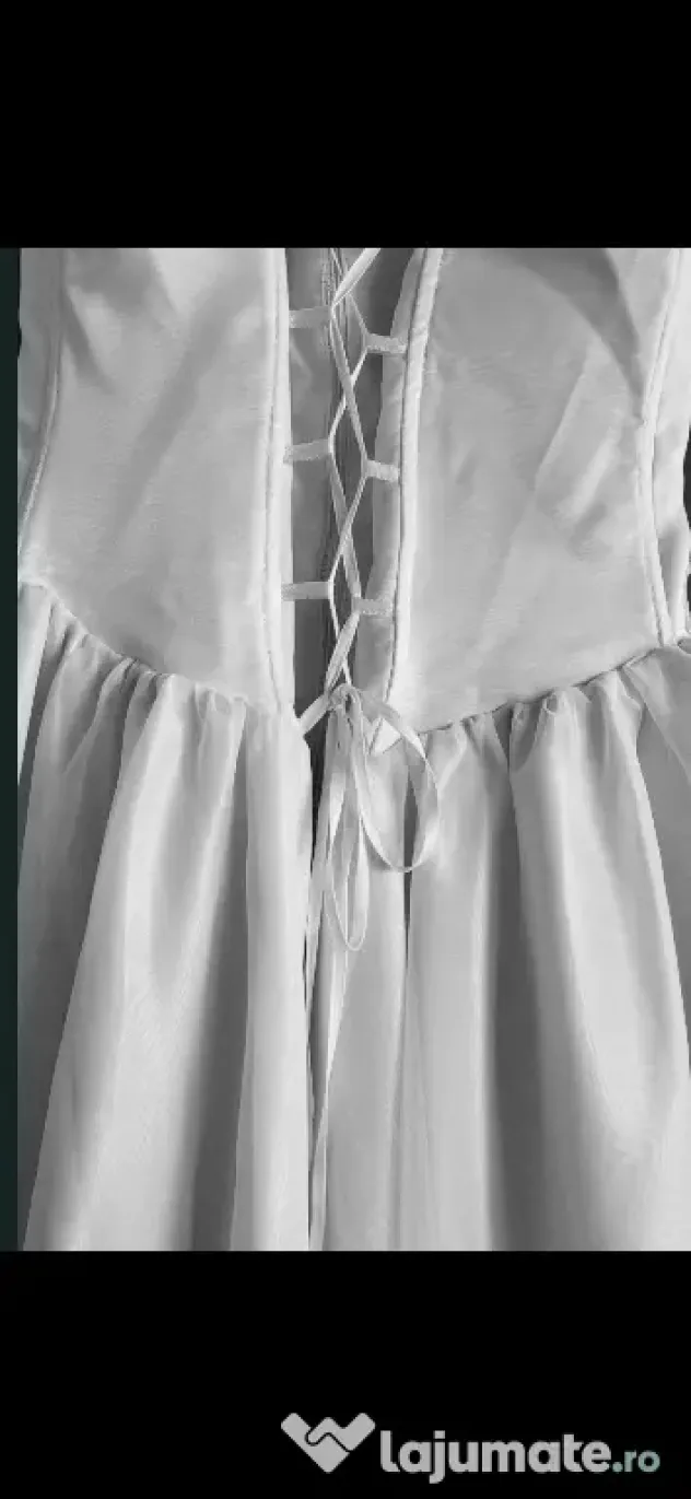 Rochie mireasă elegantă tip corset