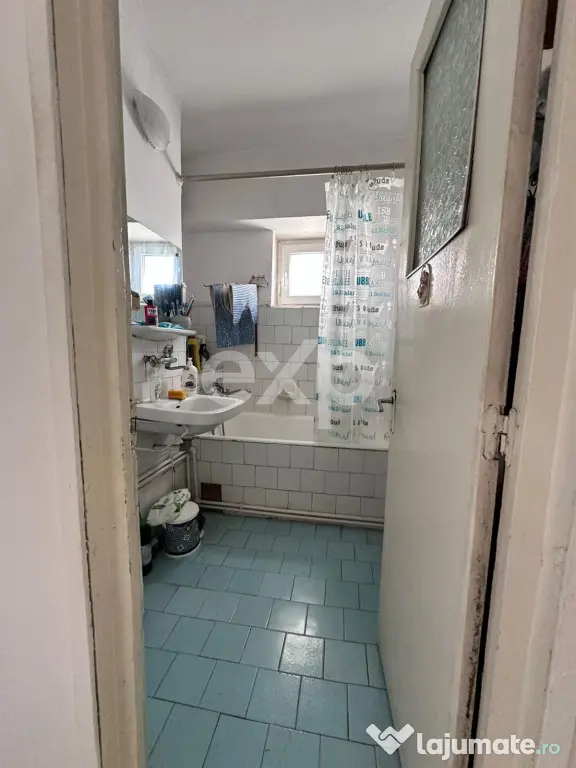 Apartament 4 camere ,Et 7/8 , Calea București