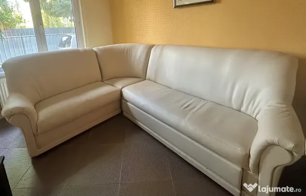 Canapea extensibilă din piele