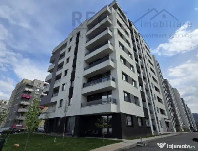 Apartament Lux prima cu loc de parcare subteran Tractoru Co