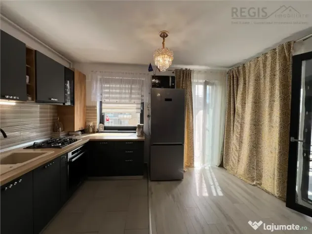 Apartament Lux prima cu loc de parcare subteran Tractoru Co