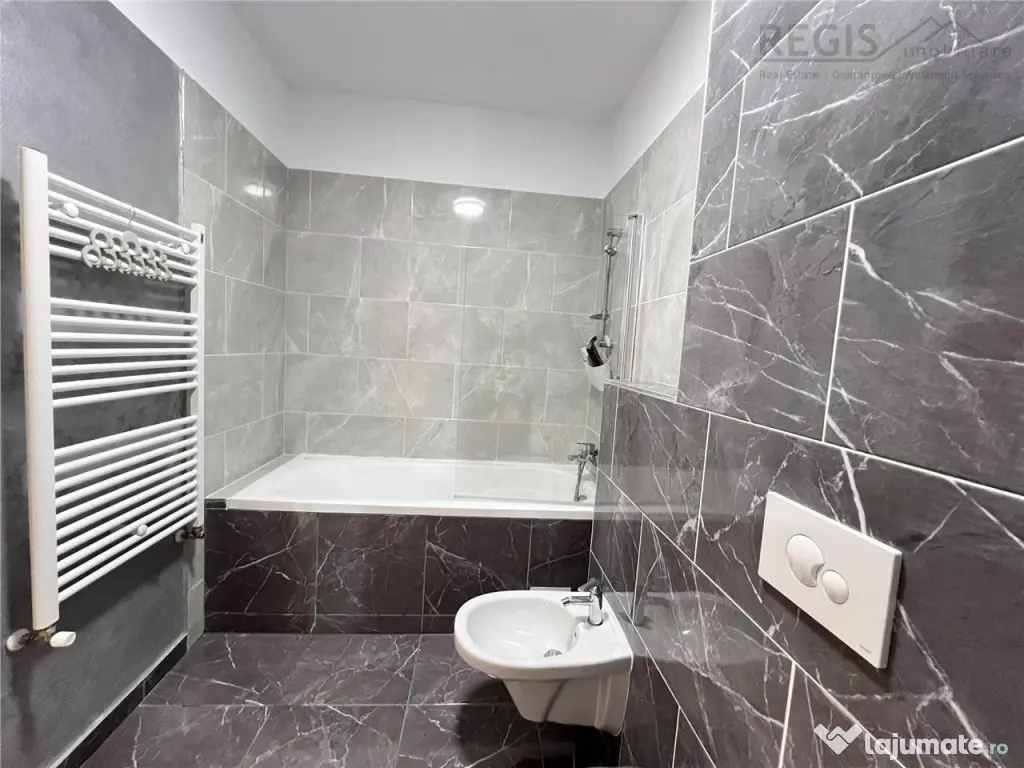 Apartament Lux prima cu loc de parcare subteran Tractoru Co