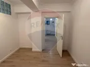 INCHIRIERE Apartament cu 3 camere in zona Aviatiei
