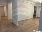 INCHIRIERE Apartament cu 3 camere in zona Aviatiei